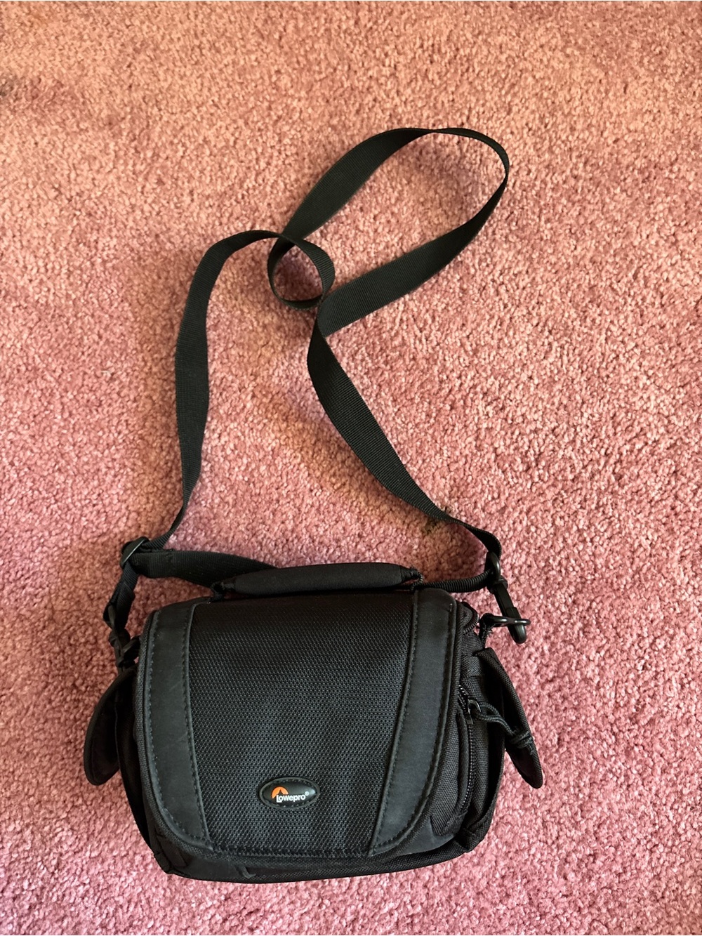 Lowepro edit 110 camera bag